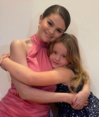Mandy Teefey's daughters Selena Gomez and Gracie Elliot Teefey.